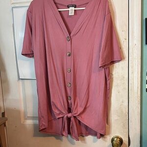 HEIMISH USA Pink Decorative Button-Down Tie-Front Shirt size 2X